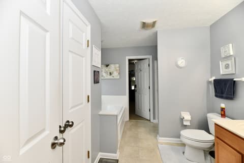 Photo of 5862 Columbia Circle, Greenwood, IN