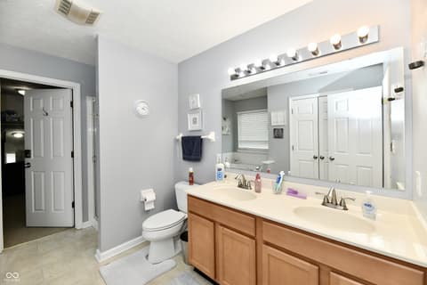 Photo of 5862 Columbia Circle, Greenwood, IN