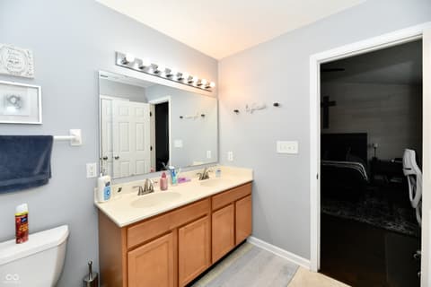 Photo of 5862 Columbia Circle, Greenwood, IN