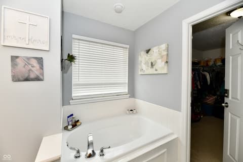 Photo of 5862 Columbia Circle, Greenwood, IN