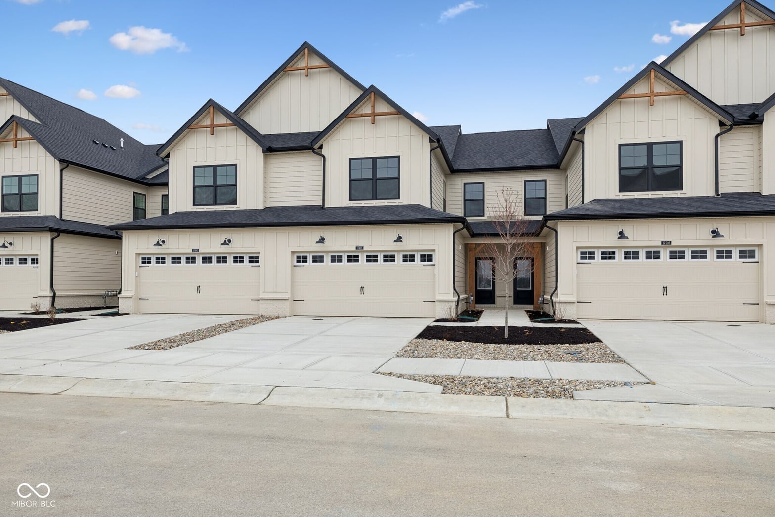 Front exterior at 17498 Ebling Trail, Westfield, IN