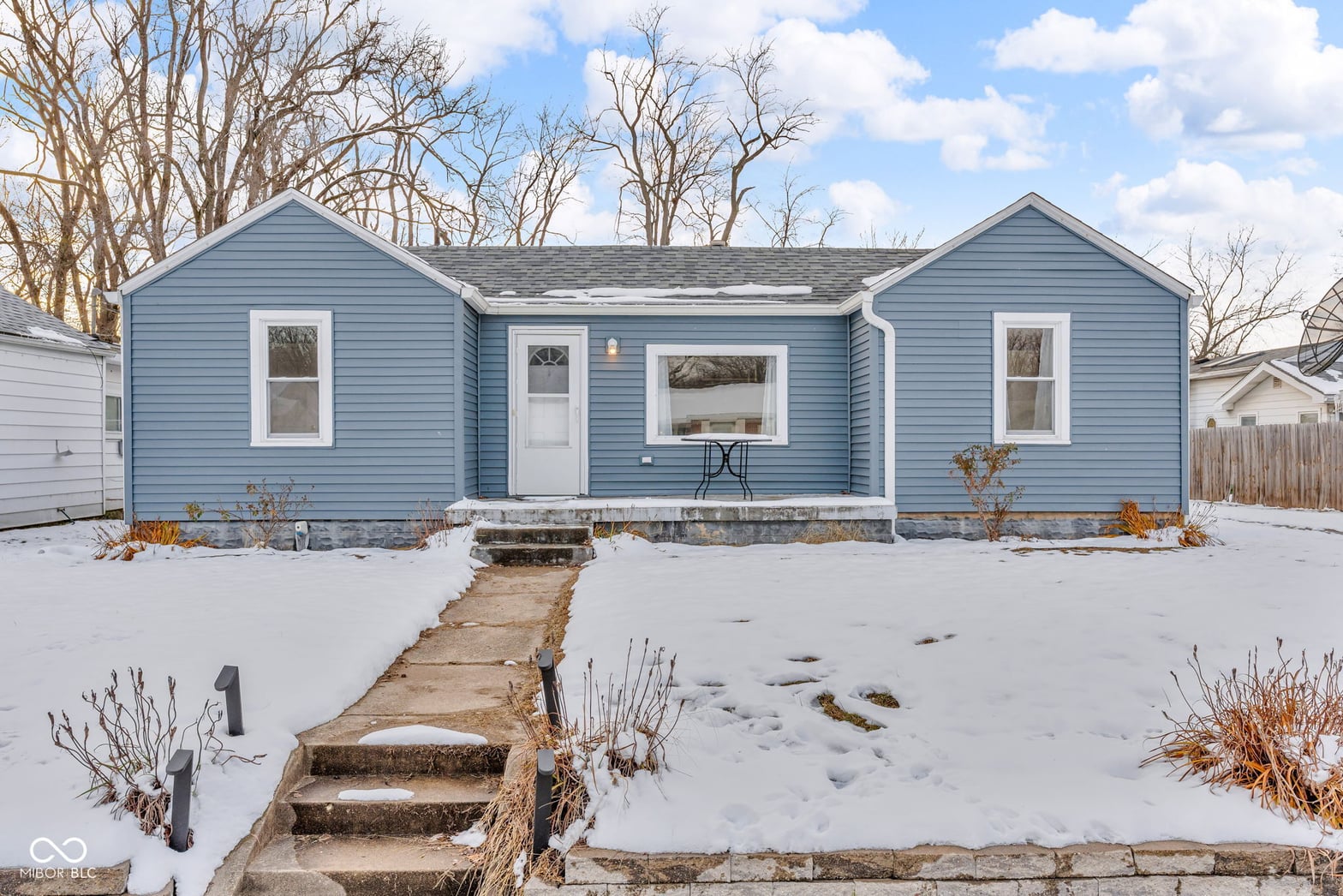Front exterior at 2605 S 10th Street, Terre Haute, IN