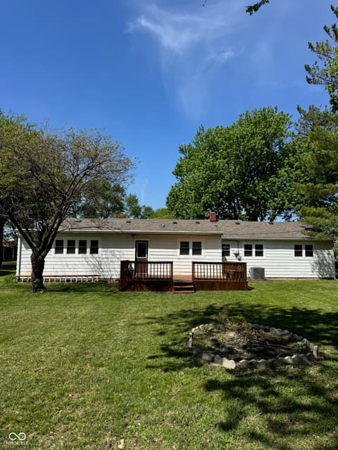 Photo of 909 N Sadlier Drive, Indianapolis, IN