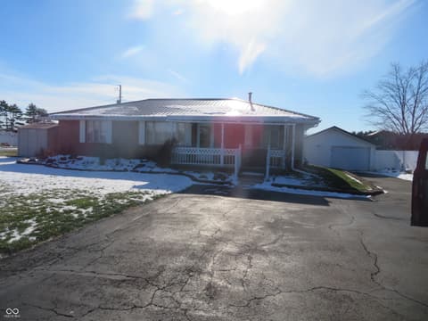 413 E State Road 28