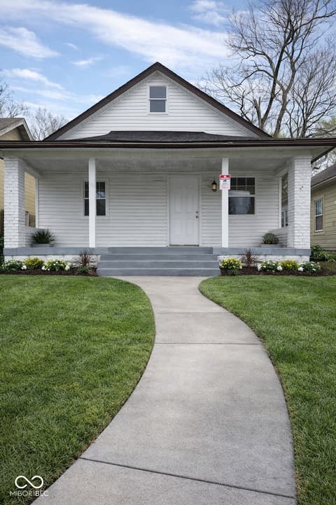 2129 N Dexter Street