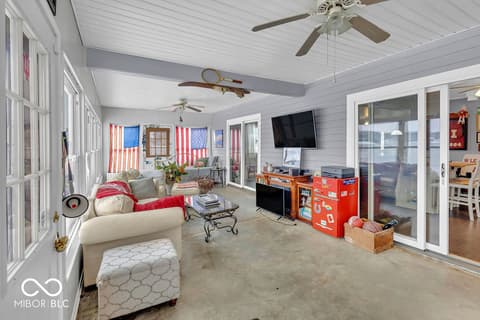Bonus room at 9405 E Southshore Drive, Unionville, IN