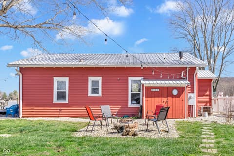 Photo of 9405 E Southshore Drive, Unionville, IN