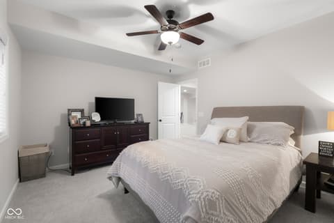 Photo of 5059 Oak Ridge Trail, Columbus, IN