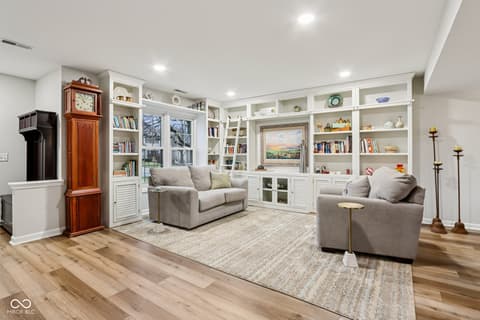 Living room at 11023 Eaton Court, Fishers, IN