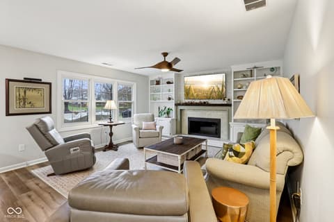 Family room at 11023 Eaton Court, Fishers, IN
