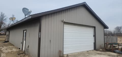 8340 S 750 W