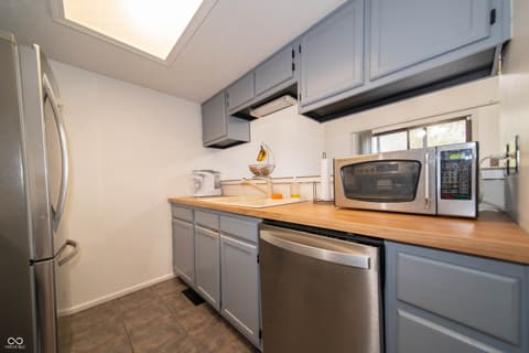 Photo of 8109 Valley Farms Trail, Indianapolis, IN