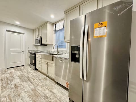 Photo of 819 W Tanner Street, Brownstown, IN