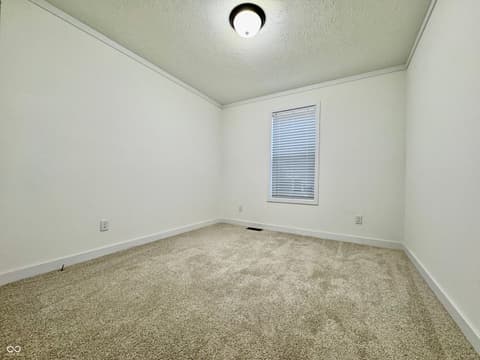 Photo of 819 W Tanner Street, Brownstown, IN