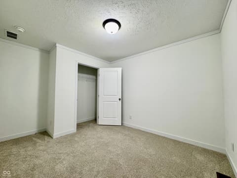 Photo of 819 W Tanner Street, Brownstown, IN