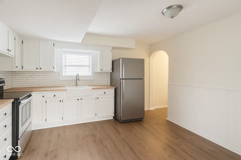 Photo of 1030 N Lynhurst Drive, Indianapolis, IN