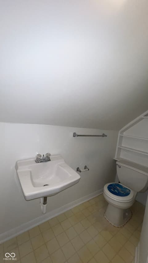 Photo of 1030 N Lynhurst Drive, Indianapolis, IN