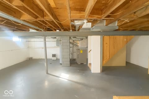 Photo of 1030 N Lynhurst Drive, Indianapolis, IN
