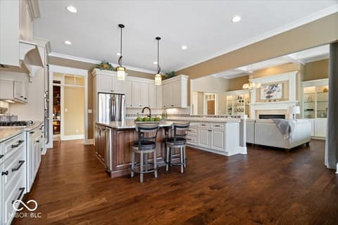 Photo of 16366 River Crest Court, Westfield, IN
