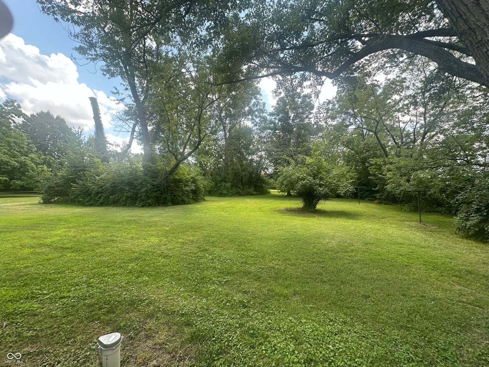 Yard at 2501 W 116th Street, Carmel, IN