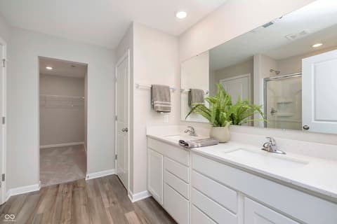 Photo of 10909 Helmcrest Drive, Indianapolis, IN