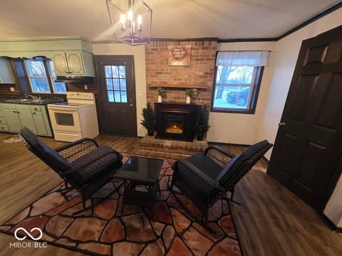 Dining room at 2903 E Freeport Road, Morristown, IN