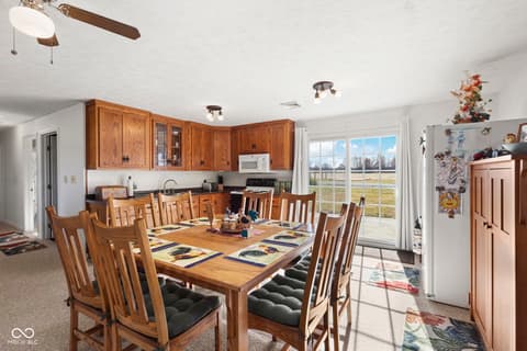 Dining room at 11757 E 1000 S-27, Hartford City, IN
