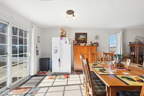 Dining room at 11757 E 1000 S-27, Hartford City, IN