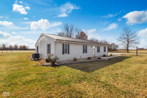 Front exterior at 11757 E 1000 S-27, Hartford City, IN