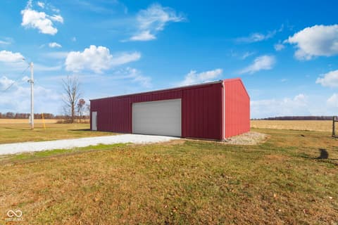 Garage at 11757 E 1000 S-27, Hartford City, IN