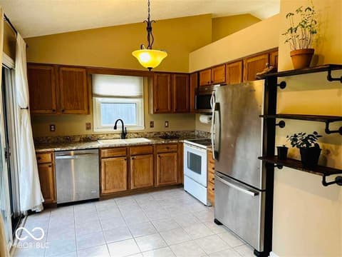 Photo of 7673 Lippincott Way, Indianapolis, IN