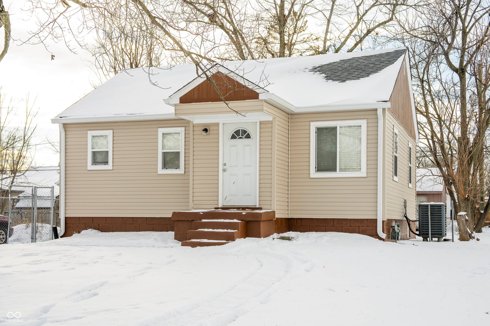 Front exterior at 1314 S Whitcomb Avenue, Indianapolis, IN