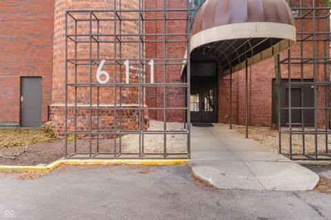 611 N Park Avenue