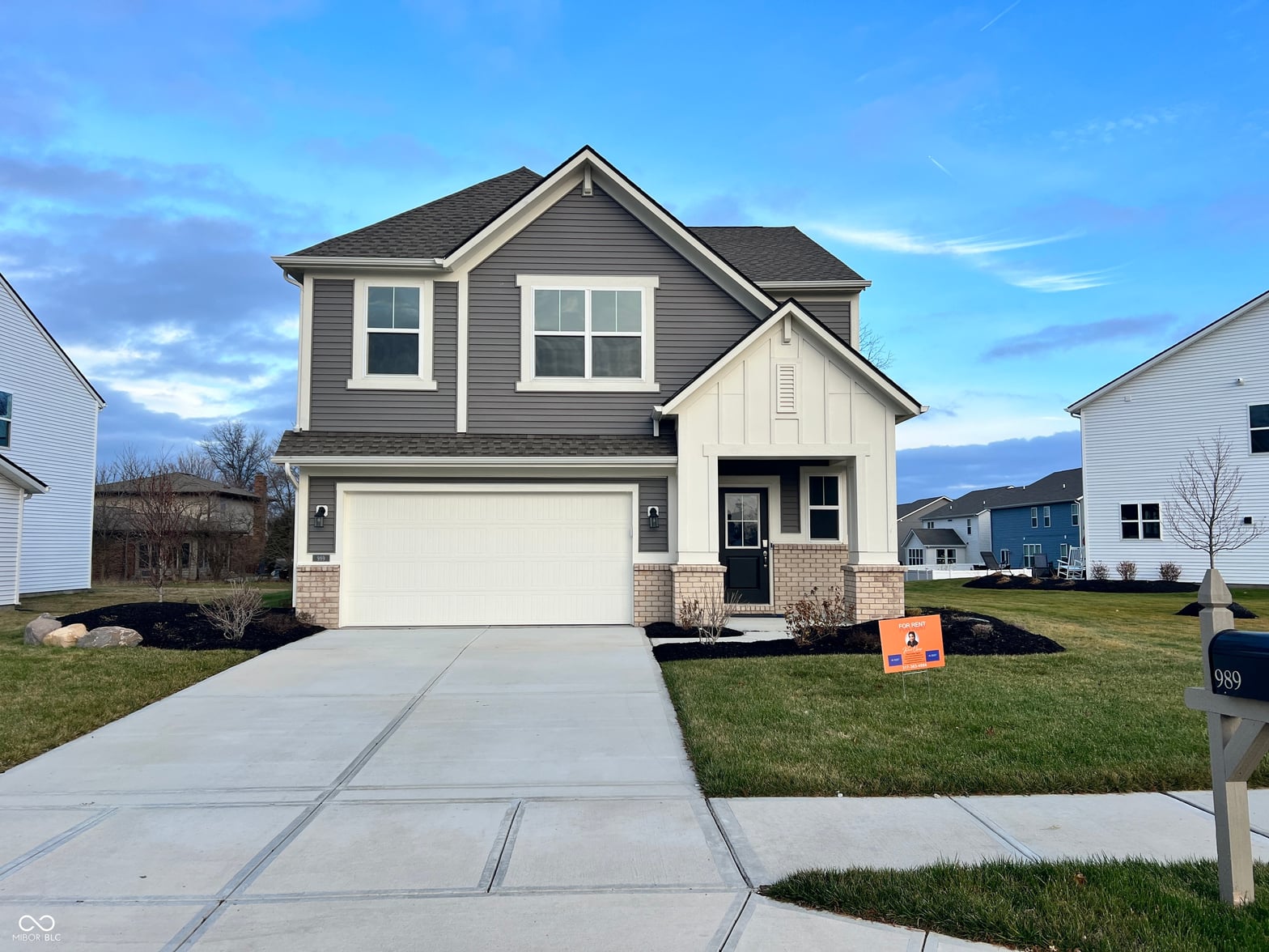 Photo of 989 Kensington Drive, Danville, IN