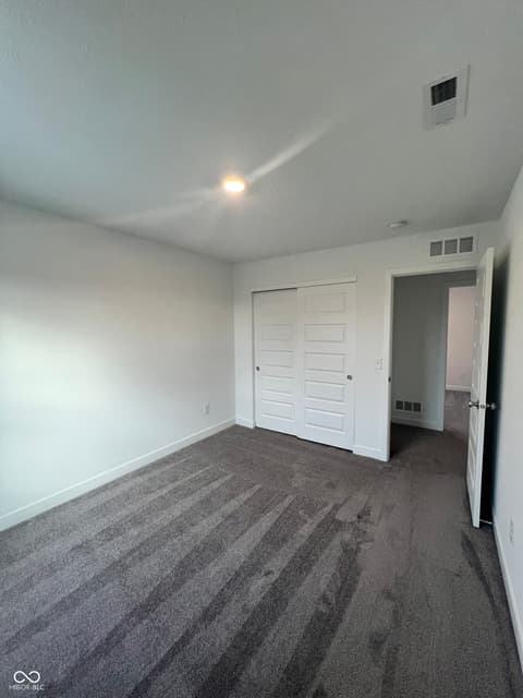 Photo of 989 Kensington Drive, Danville, IN