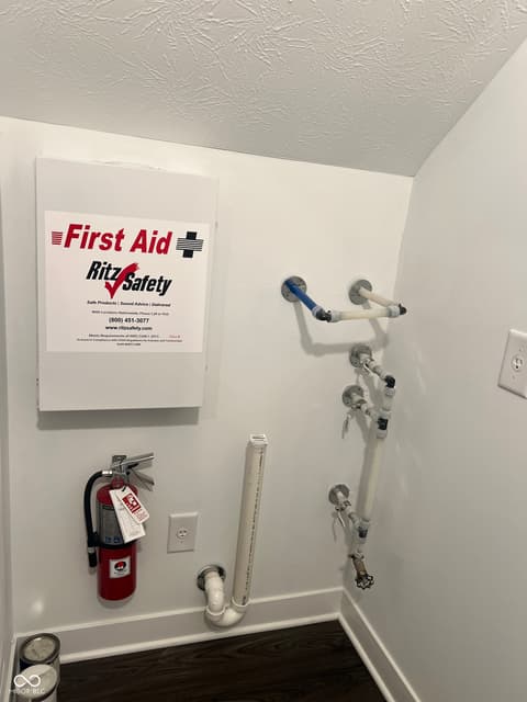 Photo of 989 Kensington Drive, Danville, IN