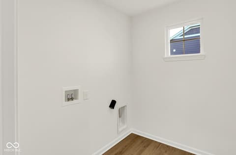 Laundry room at 1353 Mahoning Road, Sheridan, IN
