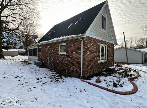 Photo of 830 Jefferson Street, Covington, IN