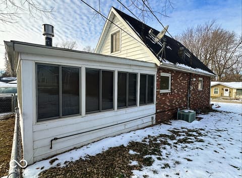Photo of 830 Jefferson Street, Covington, IN