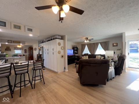 Photo of 7674 Deerfield Drive, Greenfield, IN