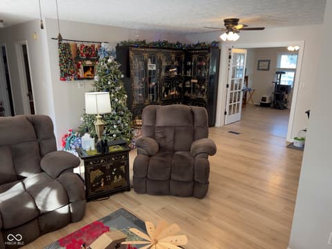 Photo of 7674 Deerfield Drive, Greenfield, IN