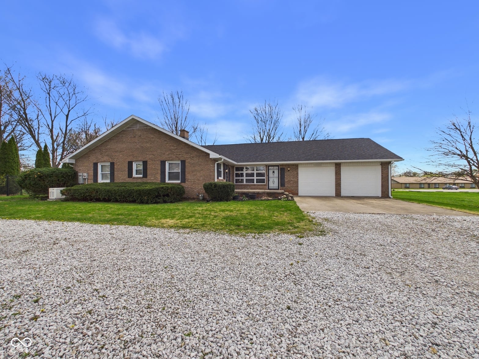 Front exterior at 1925 Lindberg Road, Anderson, IN