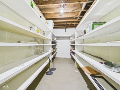 Storage — 1925 Lindberg Road, Anderson, IN