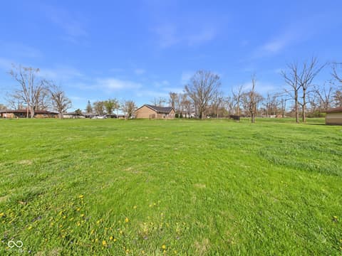 Yard at 1925 Lindberg Road, Anderson, IN