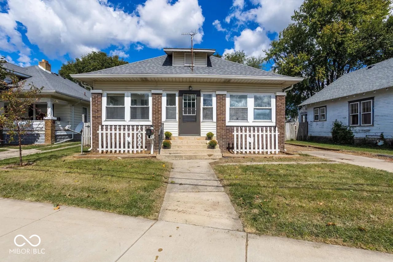 Photo of 2406 Broad Street, New Castle, IN