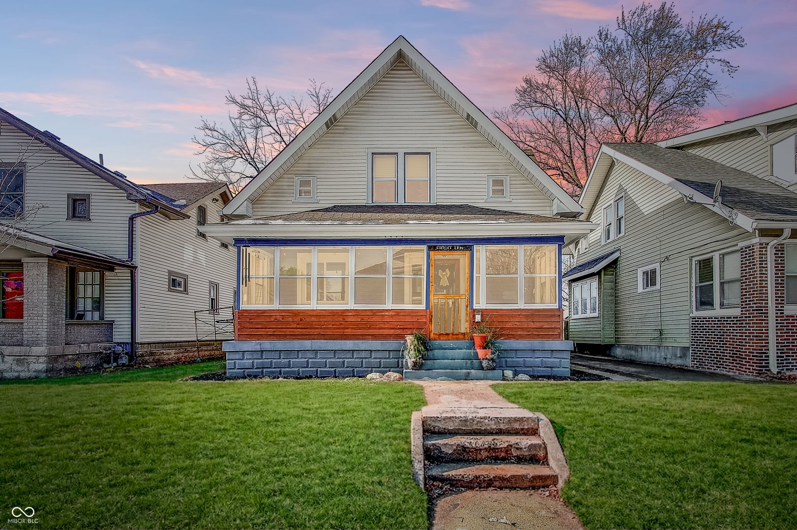 Photo of 810 N Oakland Avenue, Indianapolis, IN