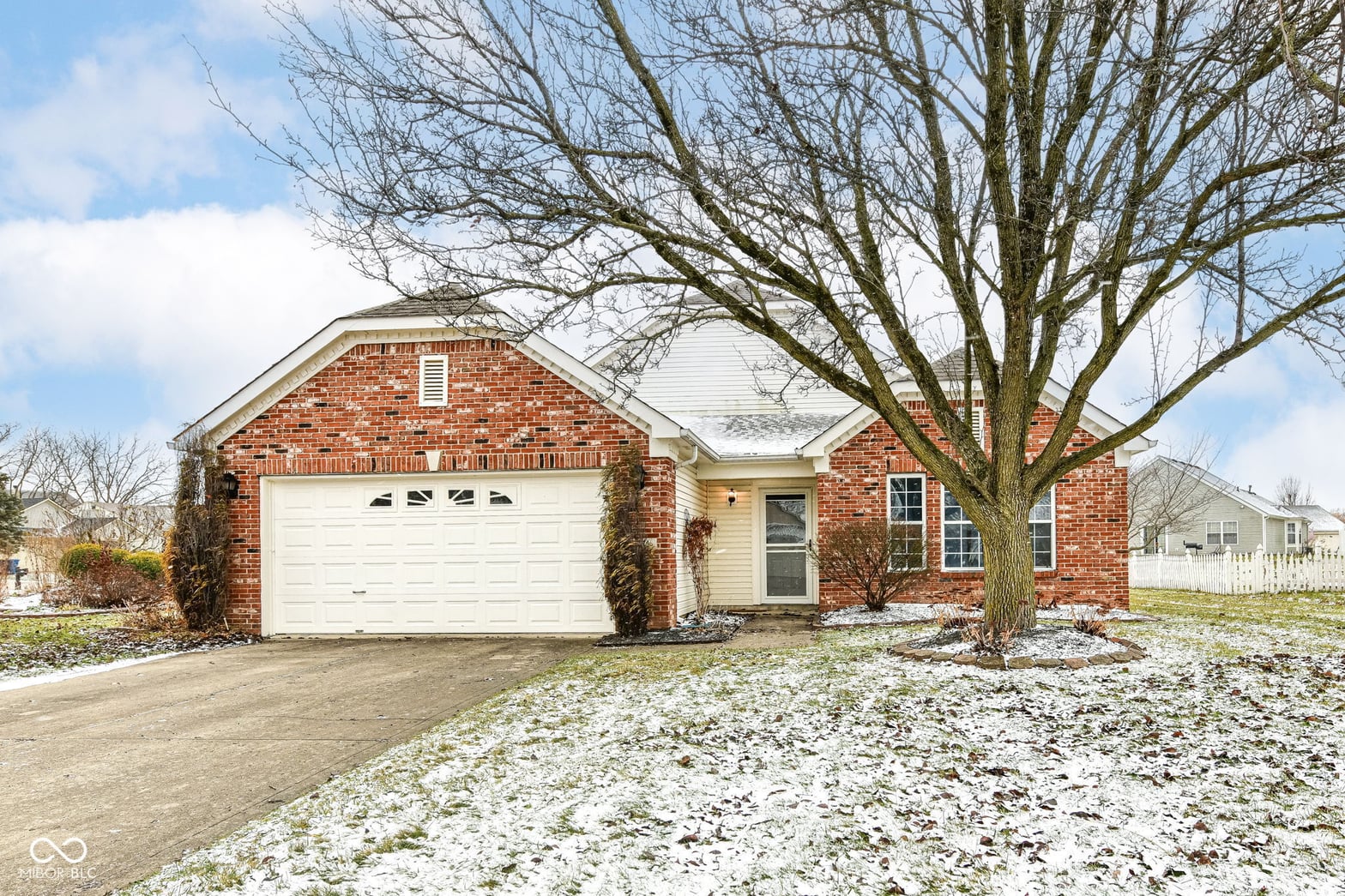 Photo of 9234 Crossing Drive, Fishers, IN