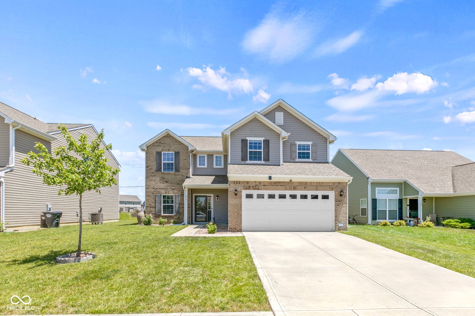 Photo of 2581 Shadowbrook Trace, Greenwood, IN