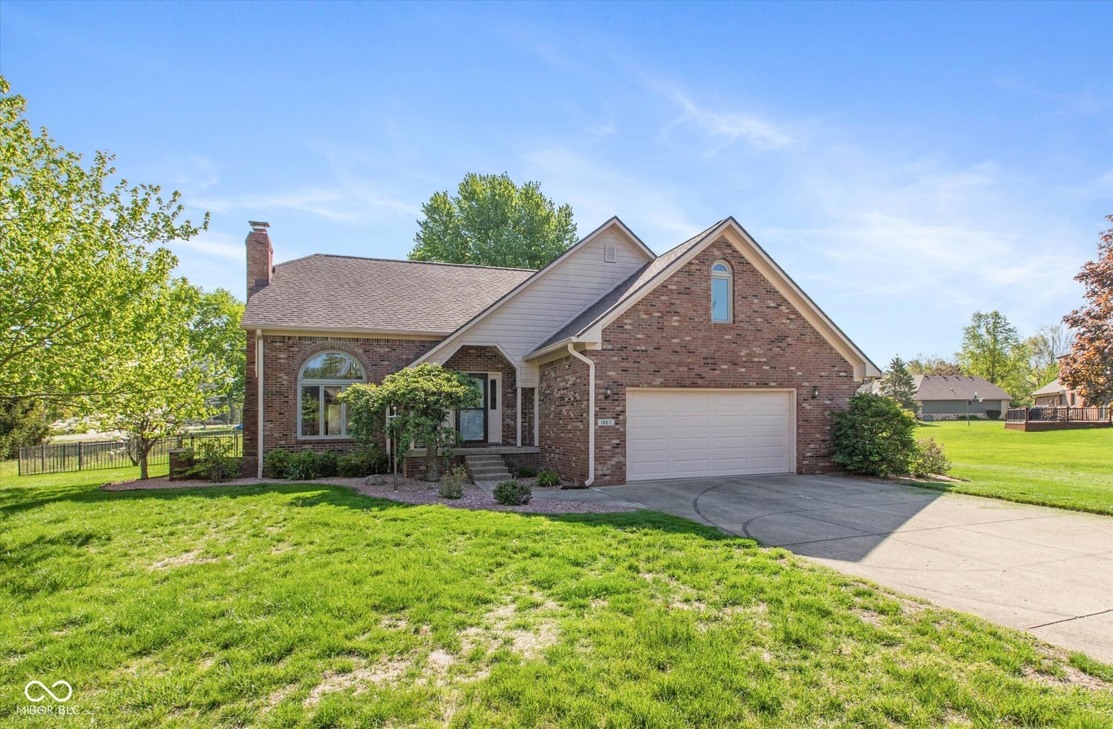 Photo of 1967 Rudgate Drive, Avon, IN