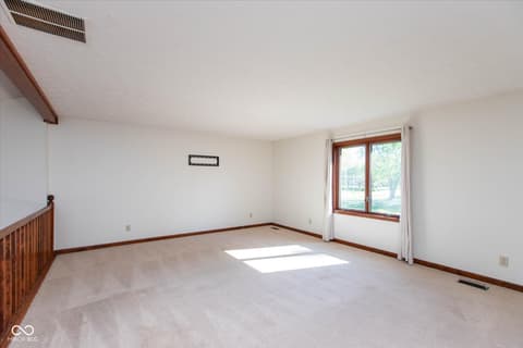 Photo of 1967 Rudgate Drive, Avon, IN